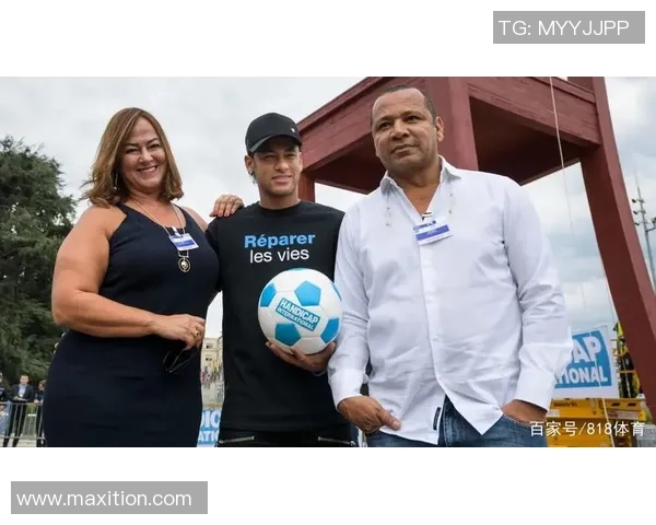 迷弟心声足球明星母亲的辛酸历程与荣耀时刻分享