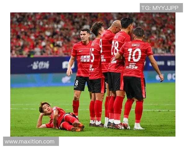 成都足球队配合排名创新高展现团队实力与战术进步